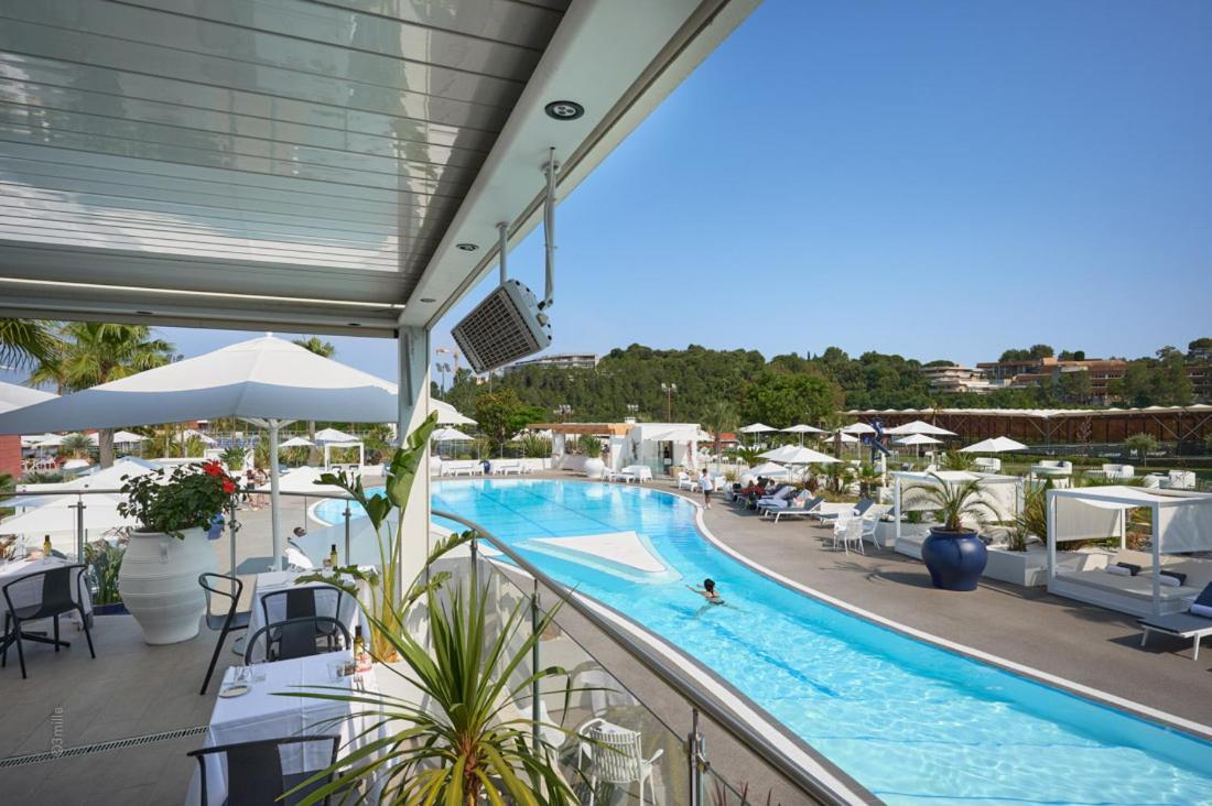 Mouratoglou Hotel & Resort Biot Exterior photo