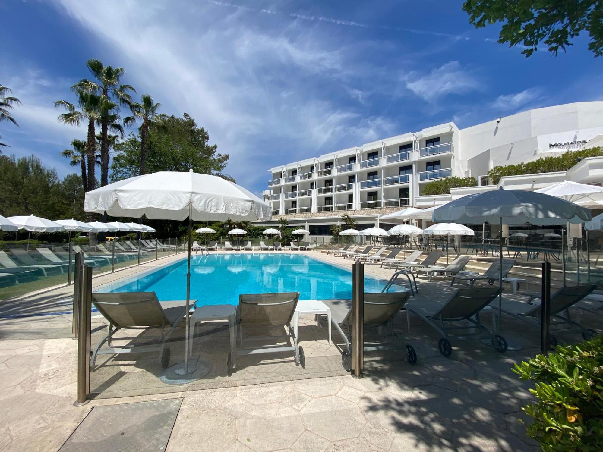 Mouratoglou Hotel & Resort Biot Exterior photo