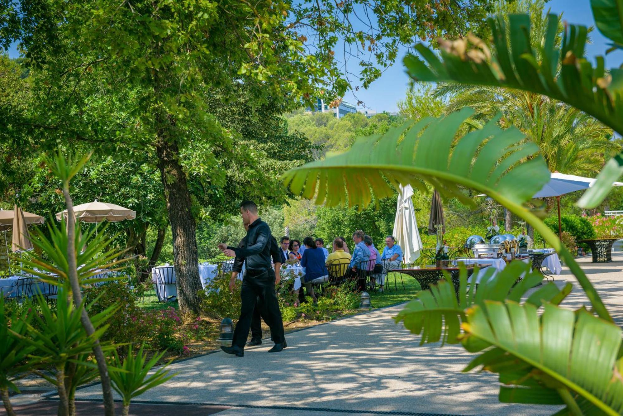 Mouratoglou Hotel & Resort Biot Exterior photo